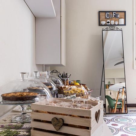 Room & Breakfast Canalino 21 모데나 외부 사진