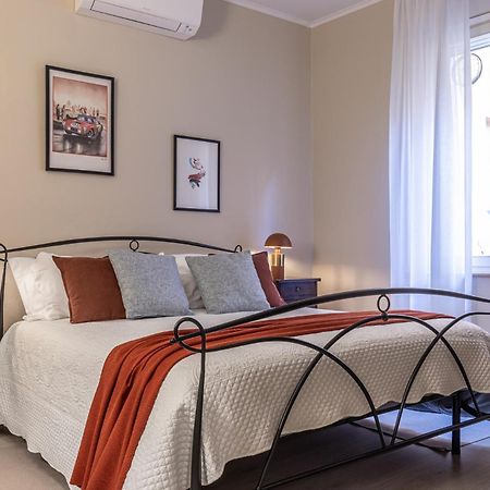 Room & Breakfast Canalino 21 모데나 외부 사진