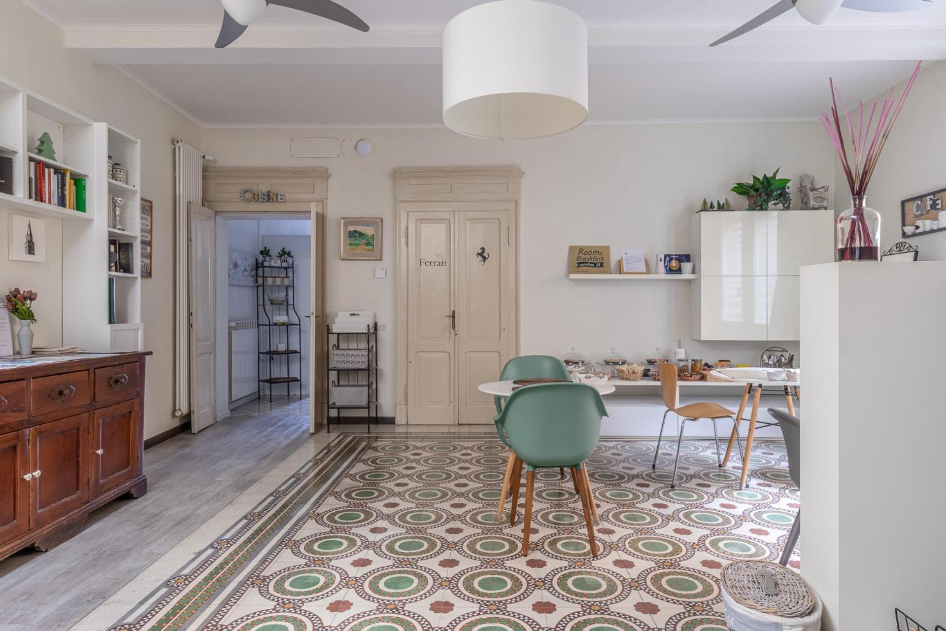 Room & Breakfast Canalino 21 모데나 외부 사진